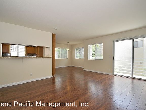 2nd image of 712 5th St #712