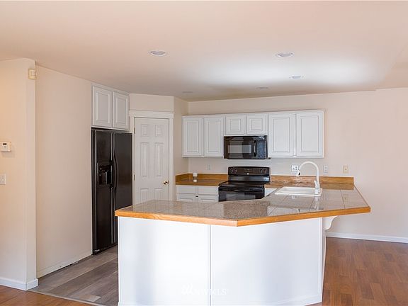 5th image of 3552 Simmons Mill Court SW #B