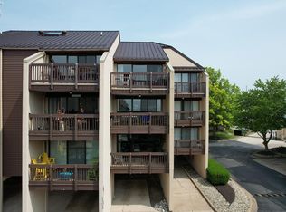 1807 E Perry St APT 69, Port Clinton, OH 43452