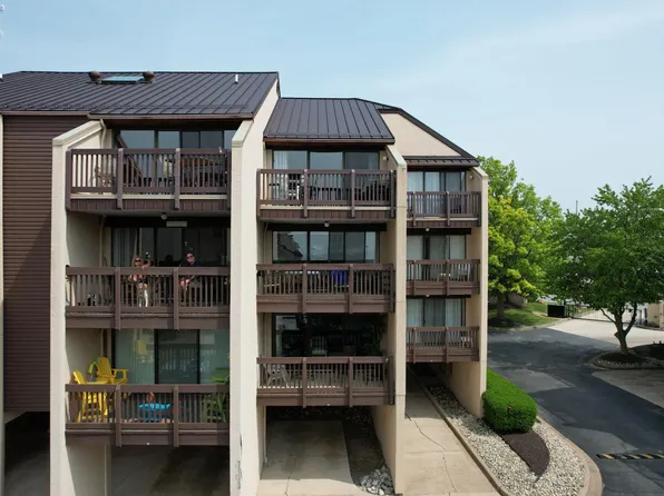 1807 E Perry St APT 69, Port Clinton, OH 43452