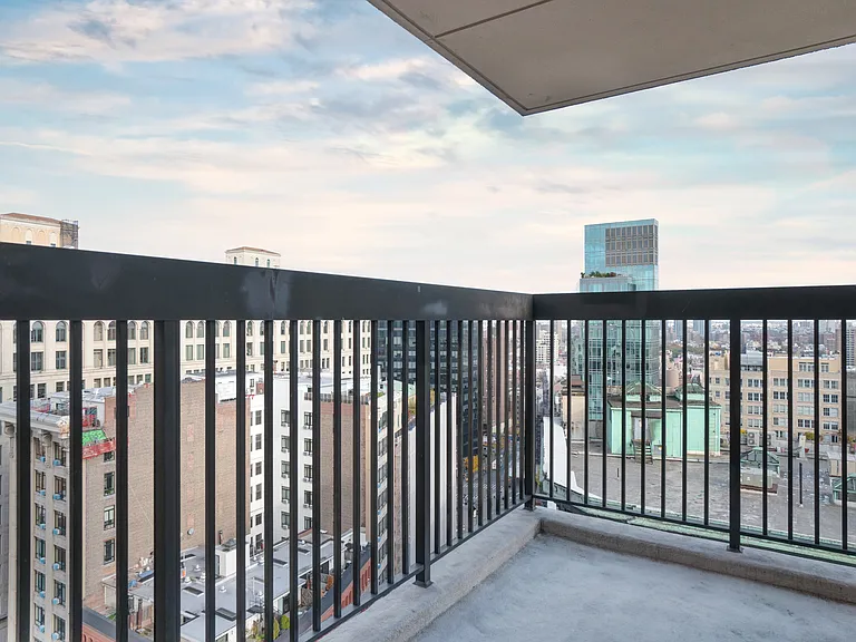 300 Mercer St #21D — Photo 5