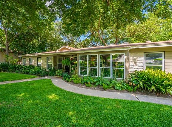 3rd image of 6402 Shoal Creek Blvd