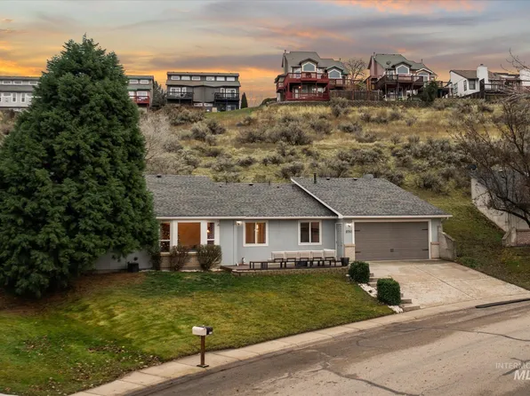 2751 E Mendota Dr, Boise, ID 83716