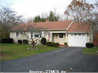 25 Green Acres Dr, Madison, CT 06443