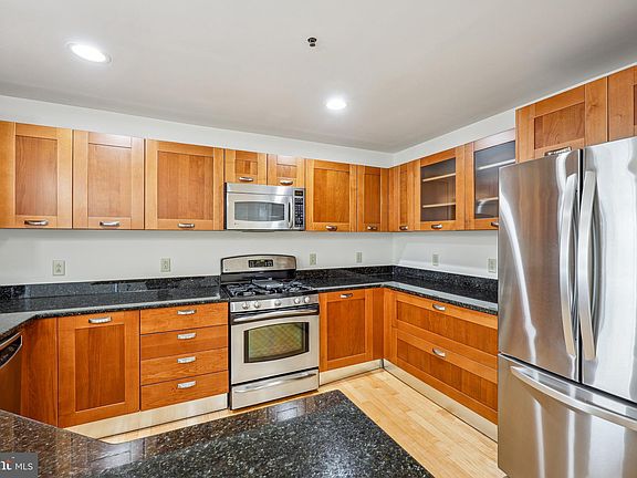 2nd image of 5750 Bou Ave Unit 605