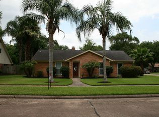 2209 Hialeah Dr, Seabrook, TX 77586