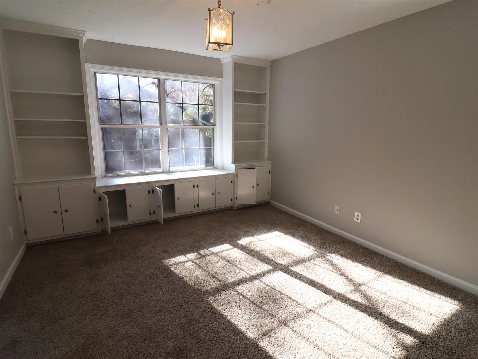 2082 River Heights Walk SE — Photo 4