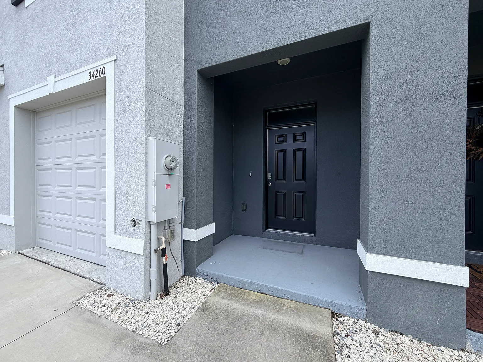 3 bed, 2.5 bath, 1673 sqft, $1,950 — Photo 3