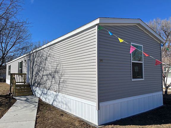 2nd image of 1440 W Plum #266