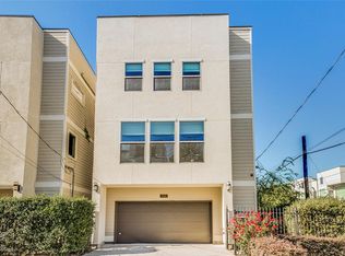 2121 Radcliffe St, Houston, TX 77007
