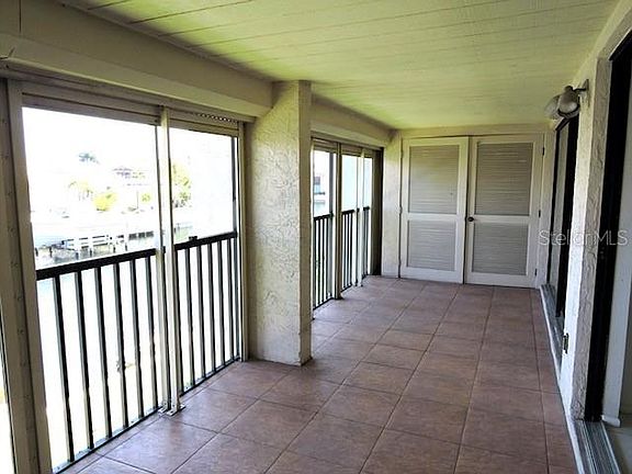 4th image of 1433 MEDITERRANEAN DRIVE #C