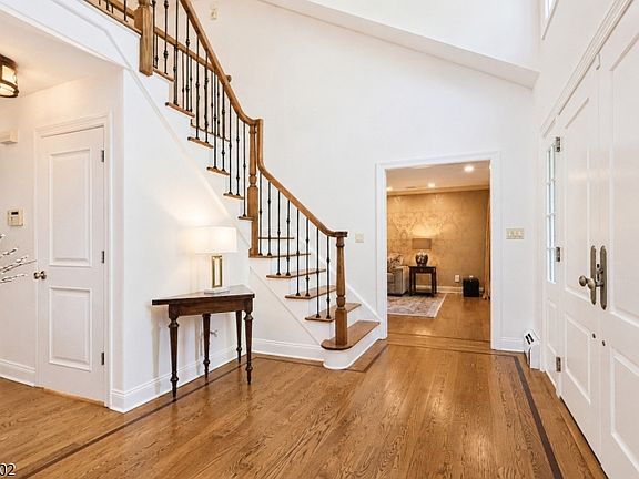 5th image of 120 Timberhill Dr