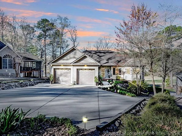 6089 Dunes Dr, Sanford, NC 27332