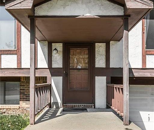 5th image of 928 Briarwood Dr