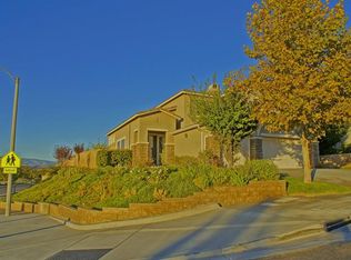 17889 Wren Dr, Canyon Country, CA 91387