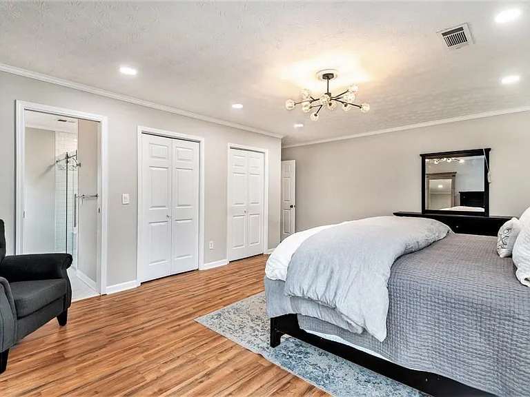1118 Capital Club Cir NE — Photo 19