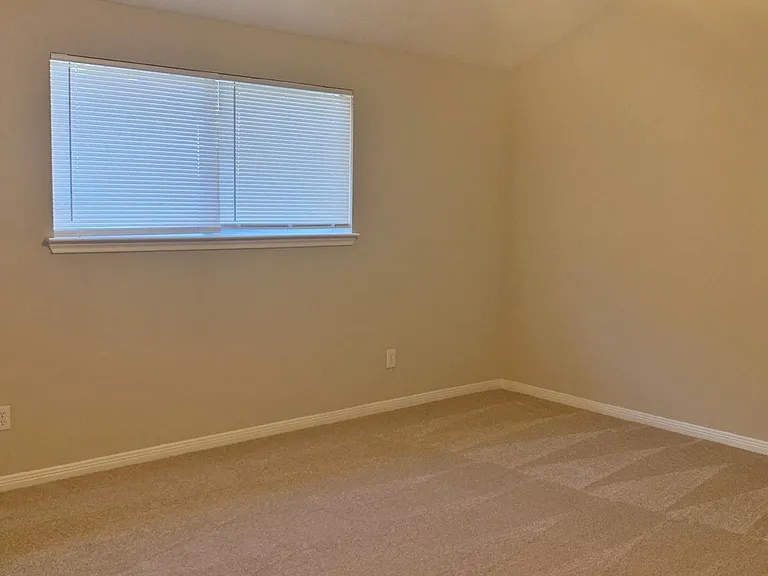 3730 Village Grove Dr — Photo 11