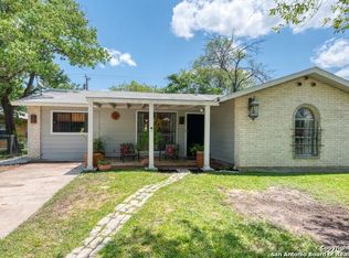 6970 Apple Valley Dr, San Antonio, TX 78242