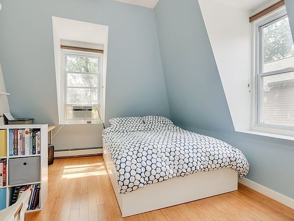 5th image of 88 Cedar St APT 3