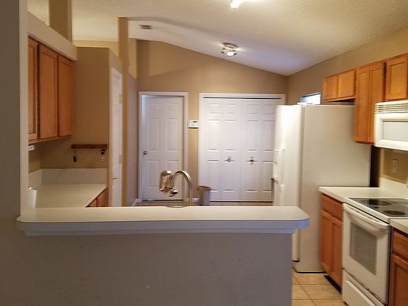 5th image of 1437 Blue Eagle Way E