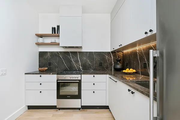 Rented by Nooklyn NYC LLC | media 7