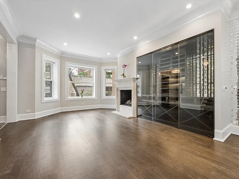 458 W Deming Pl — Photo 5