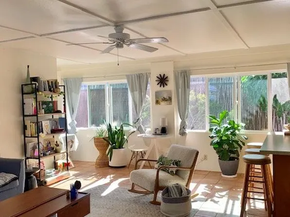 (undisclosed Address), Waimanalo, HI 96795