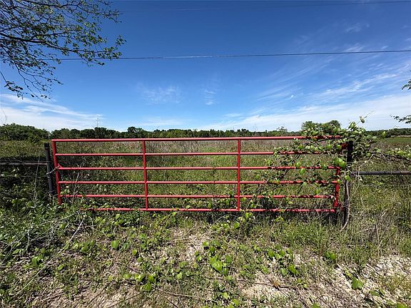2nd image of 10.01 Acres Cres #3495