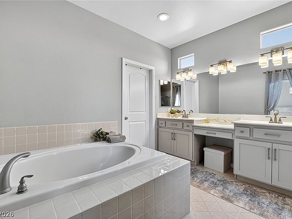 4th image of 3932 Bagua Ct