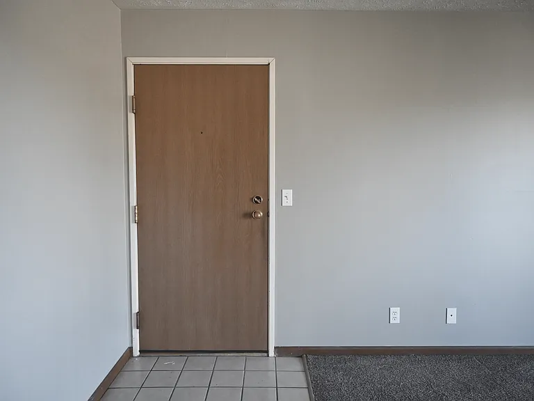 112 E Glenmore Dr — Photo 26