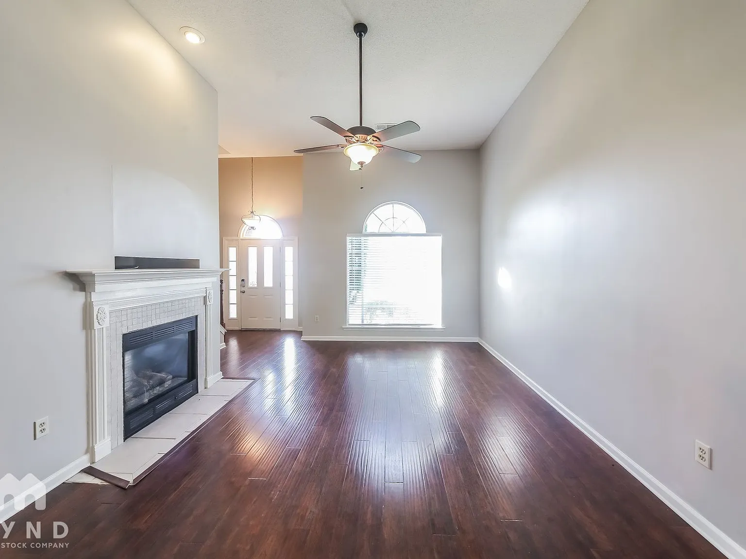 4 bed, 2.5 bath, 2277 sqft, $2,149 — Photo 4