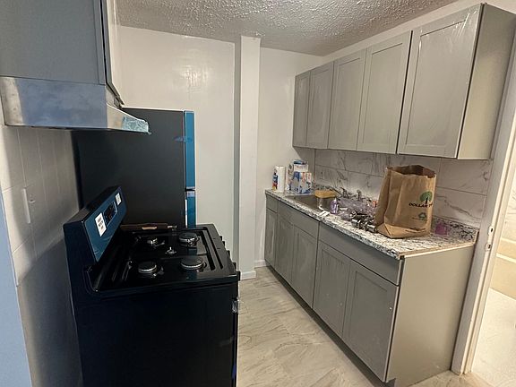 2nd image of 849 E 221st St Floor 1
