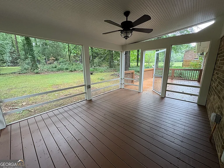 196 Avalon Dr — Photo 20