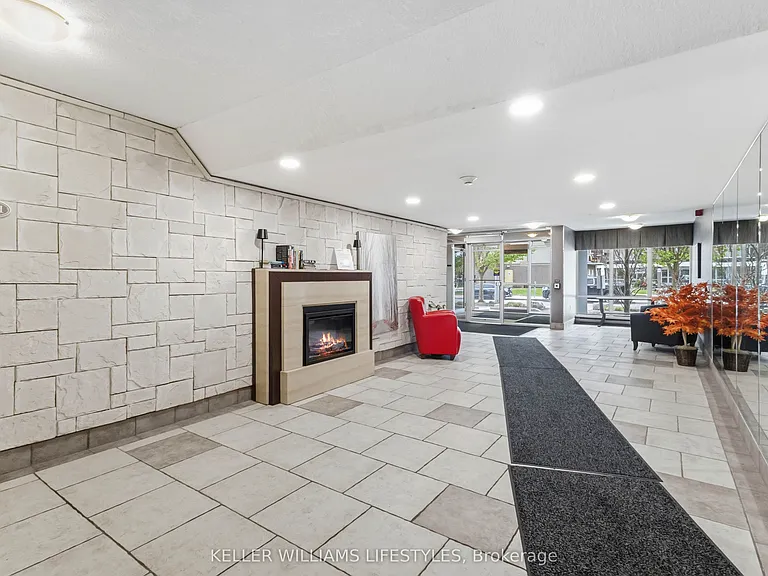 155 Kent St #405 — Photo 4