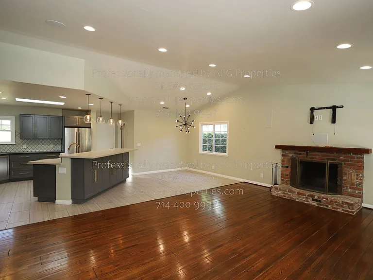1002 W Santa Clara Ave — Photo 8