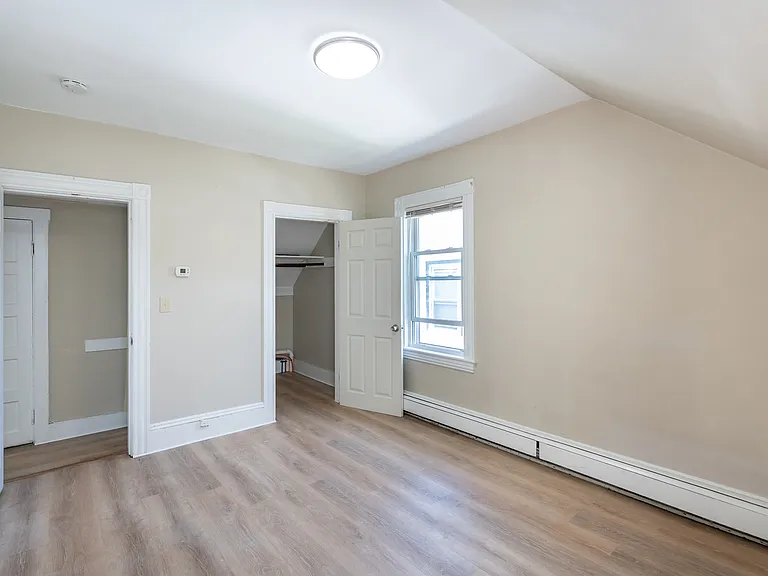 29-31 Adams St #4 — Photo 11