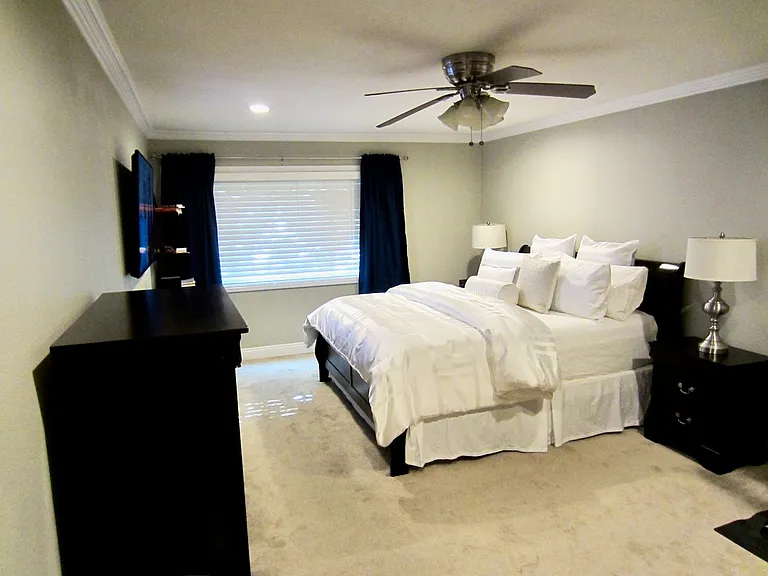 266 S Madison Ave #106 — Photo 13