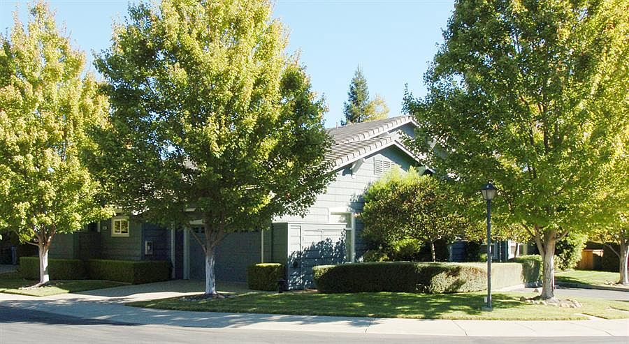 1st image of 1816 Wales Dr