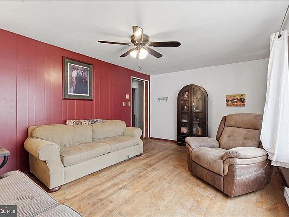 5th image of 611 Tritapoe Dr