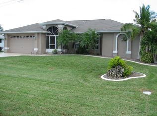 1457 Viking Ct, Cape Coral, FL 33904