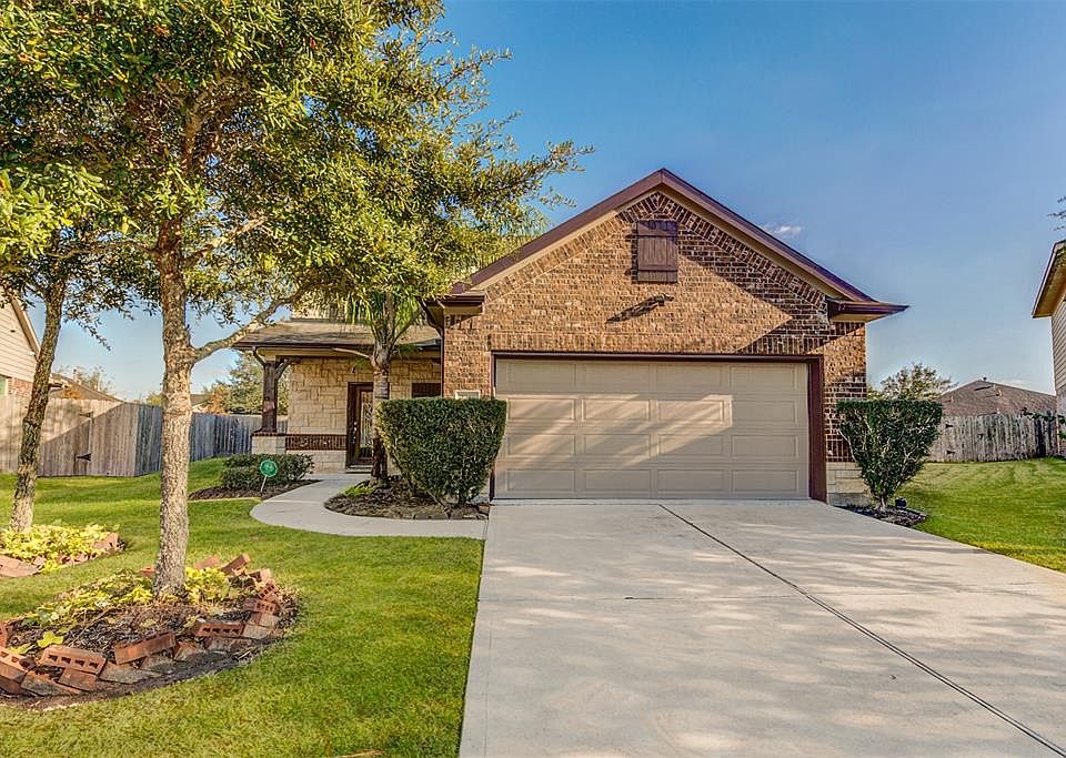 1st image of 3313 Southern Green Dr