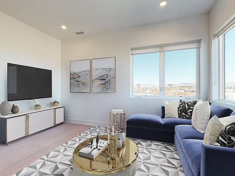 Mile Apartments — Photo 3
