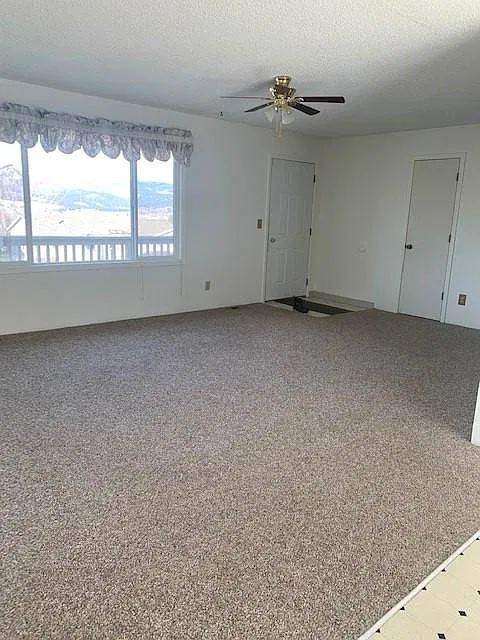 3 bed, 1170 sqft, $2,000 — Photo 4