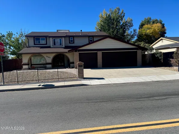 1561 Del Rosa Way, Sparks, NV 89434