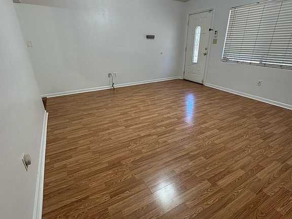 5th image of 2240 NW 55th St
