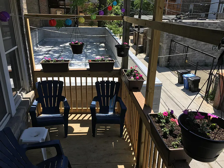 Avail. Outdoor areas for your use