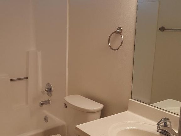 3rd image of 43253-43271 20th St W