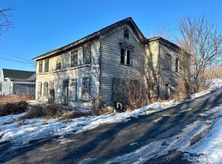 4 Ellsworth St, Philmont, NY 12565