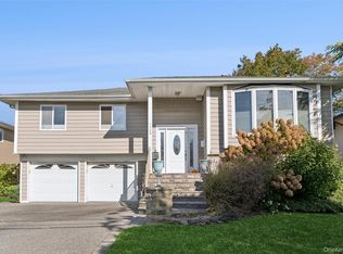 1749 Ann Rd, Merrick, NY 11566