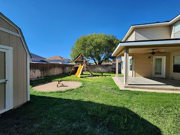 3rd image of 4702 Crockett Ave